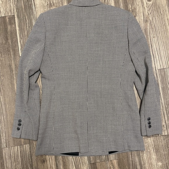 Size 4 Linda allard ellen Tracy blazer jacket
With shoulder pads - Picture 6 of 6